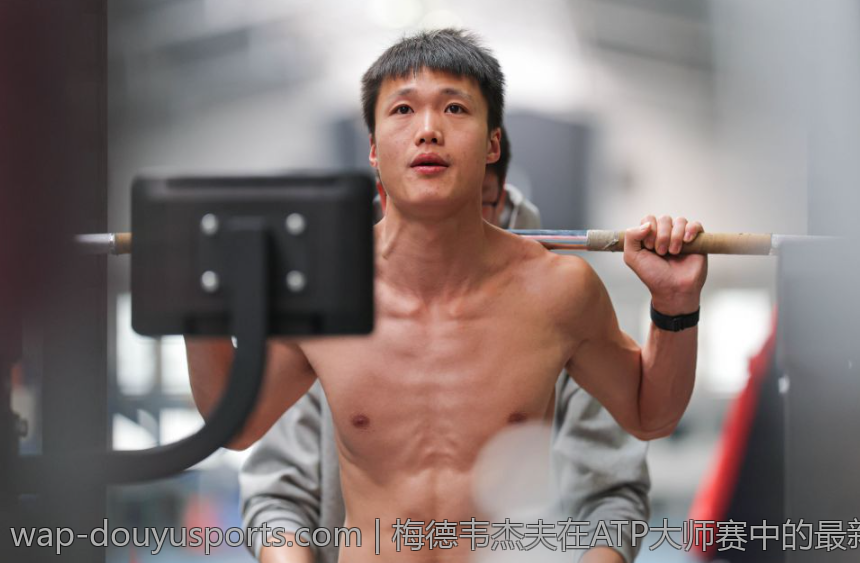 全球排球比赛中扣球时速的超级纪录分析